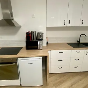  Appartement Ah Service Charming Champs Elysées - 4p France